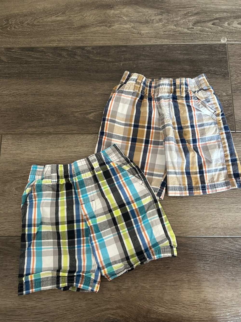 2 Pairs Garanimals Toddler Boy’s Plaid Pull-On Shorts Sz 2T